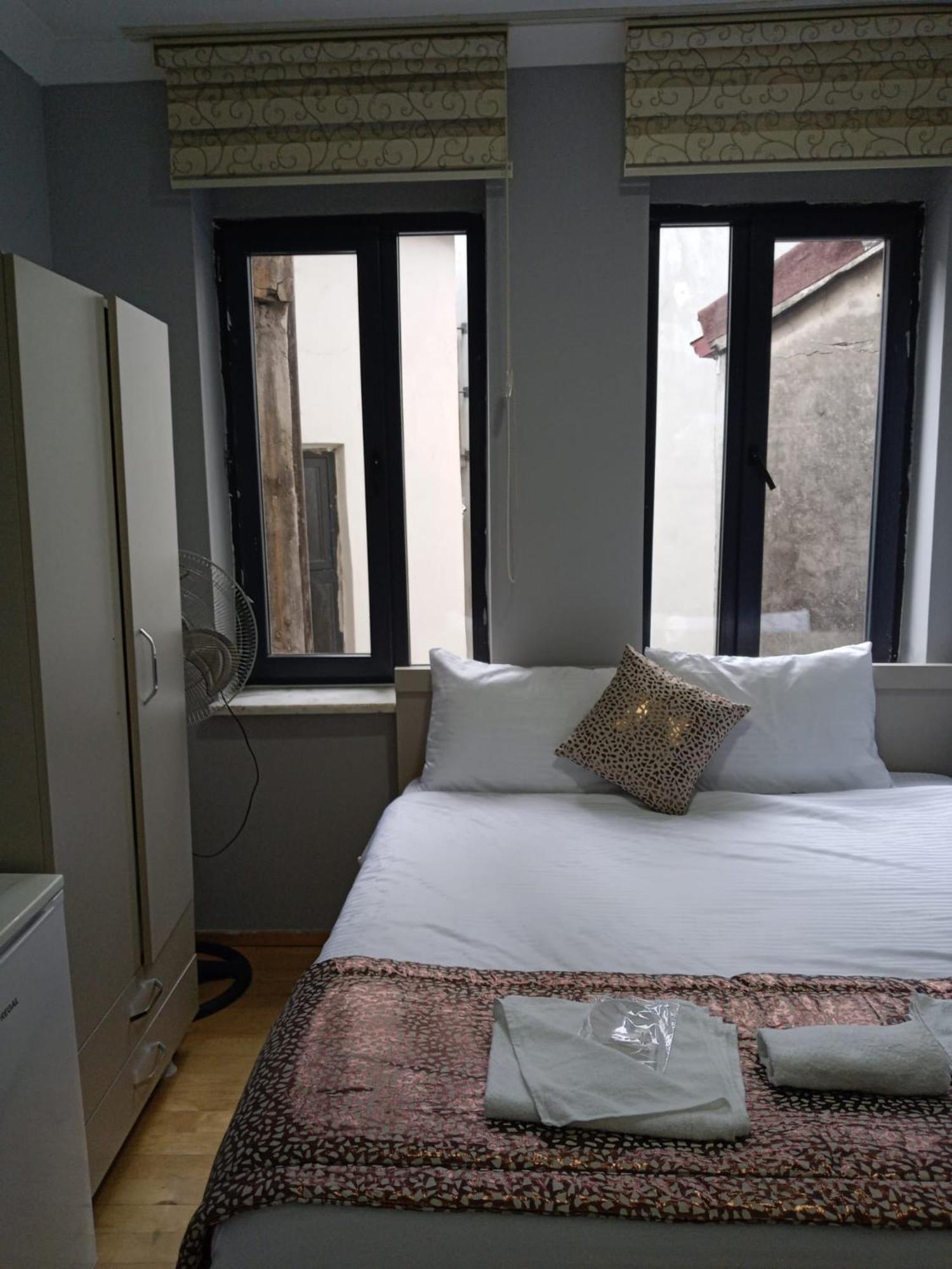 Taksim City Hotel อิสตันบูล ภายนอก รูปภาพ