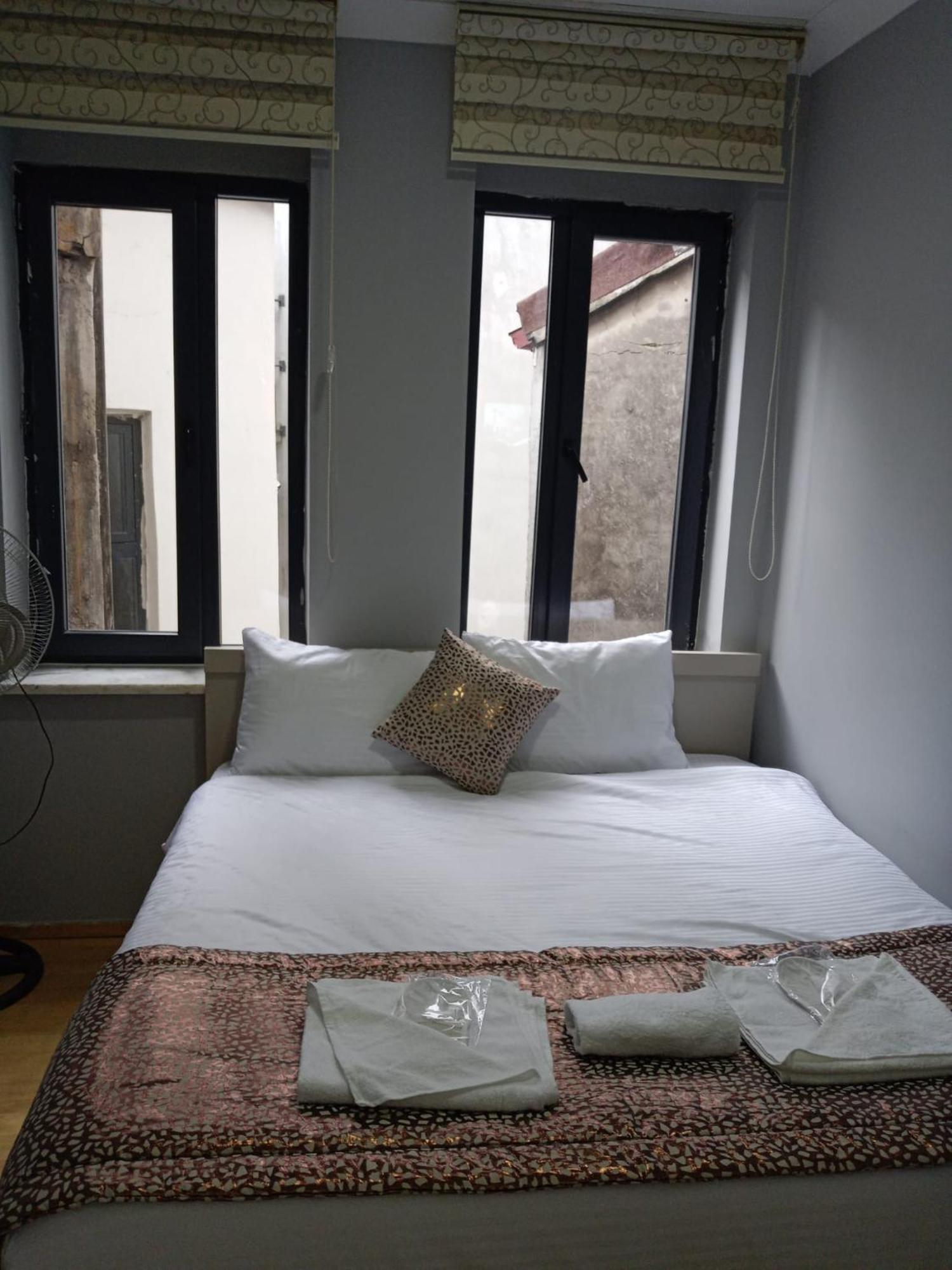 Taksim City Hotel อิสตันบูล ภายนอก รูปภาพ
